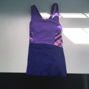 IVVIVA Cross-back tank top w/ mesh & sports bra